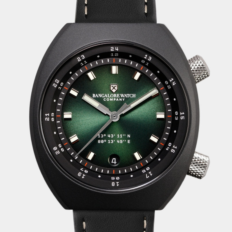 Close-up of the Apogee Supernova watch dial, featuring a green fumé dial with a sunray pattern, inspired by a Supernova explosion.